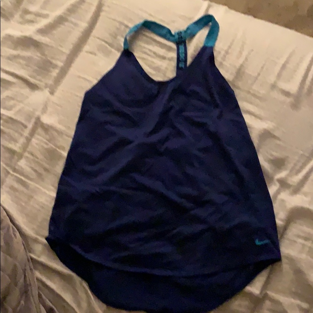 Nike Razorback top